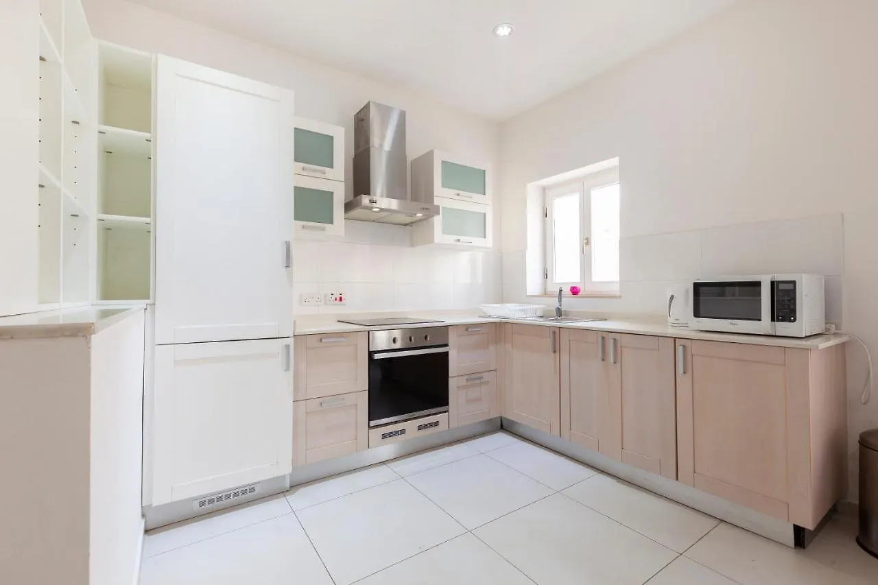 Sliema Full Comfort - Ac & Wi-Fi By 360 Estates 0*,