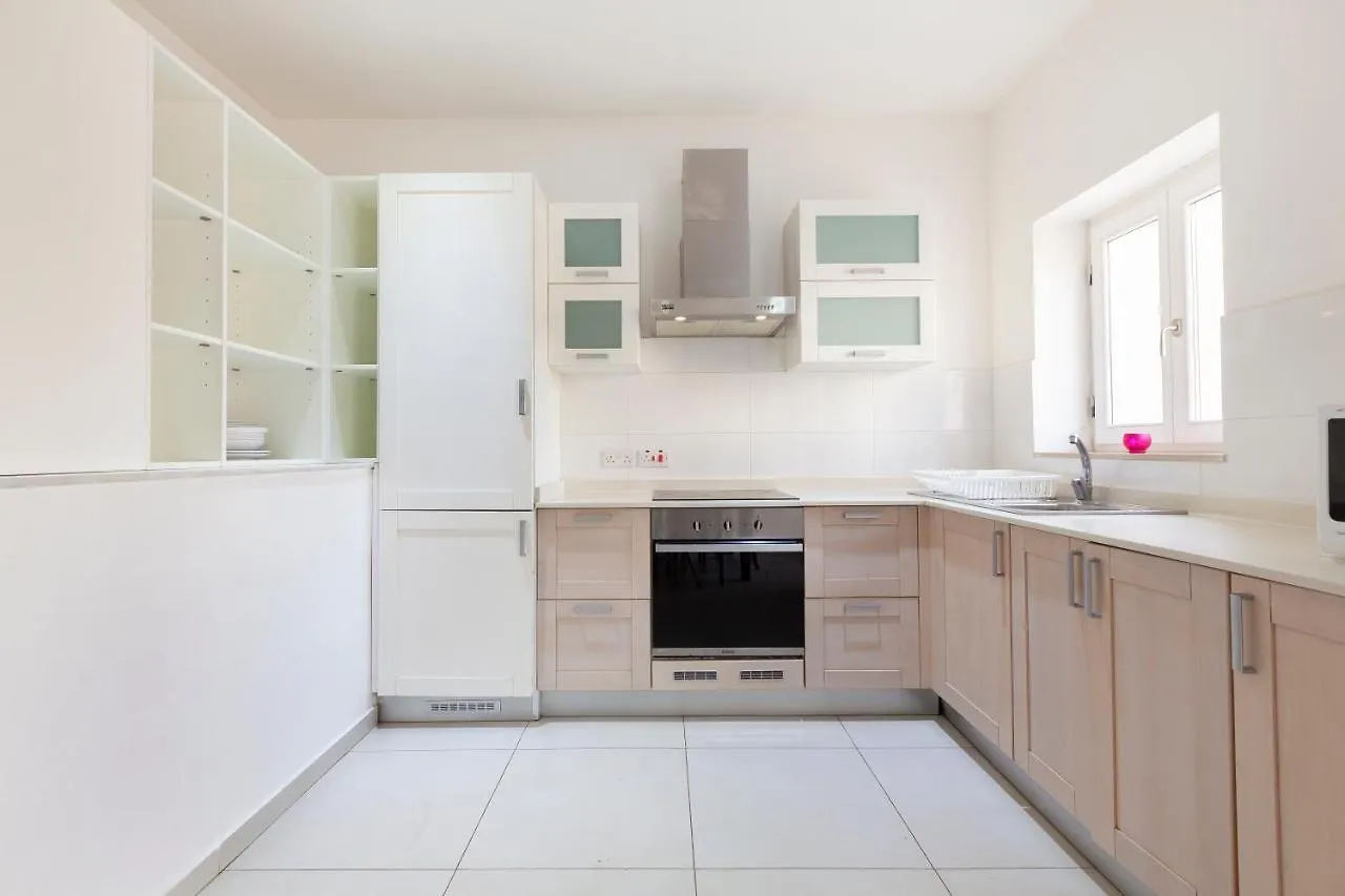 Sliema Full Comfort - Ac & Wi-Fi By 360 Estates